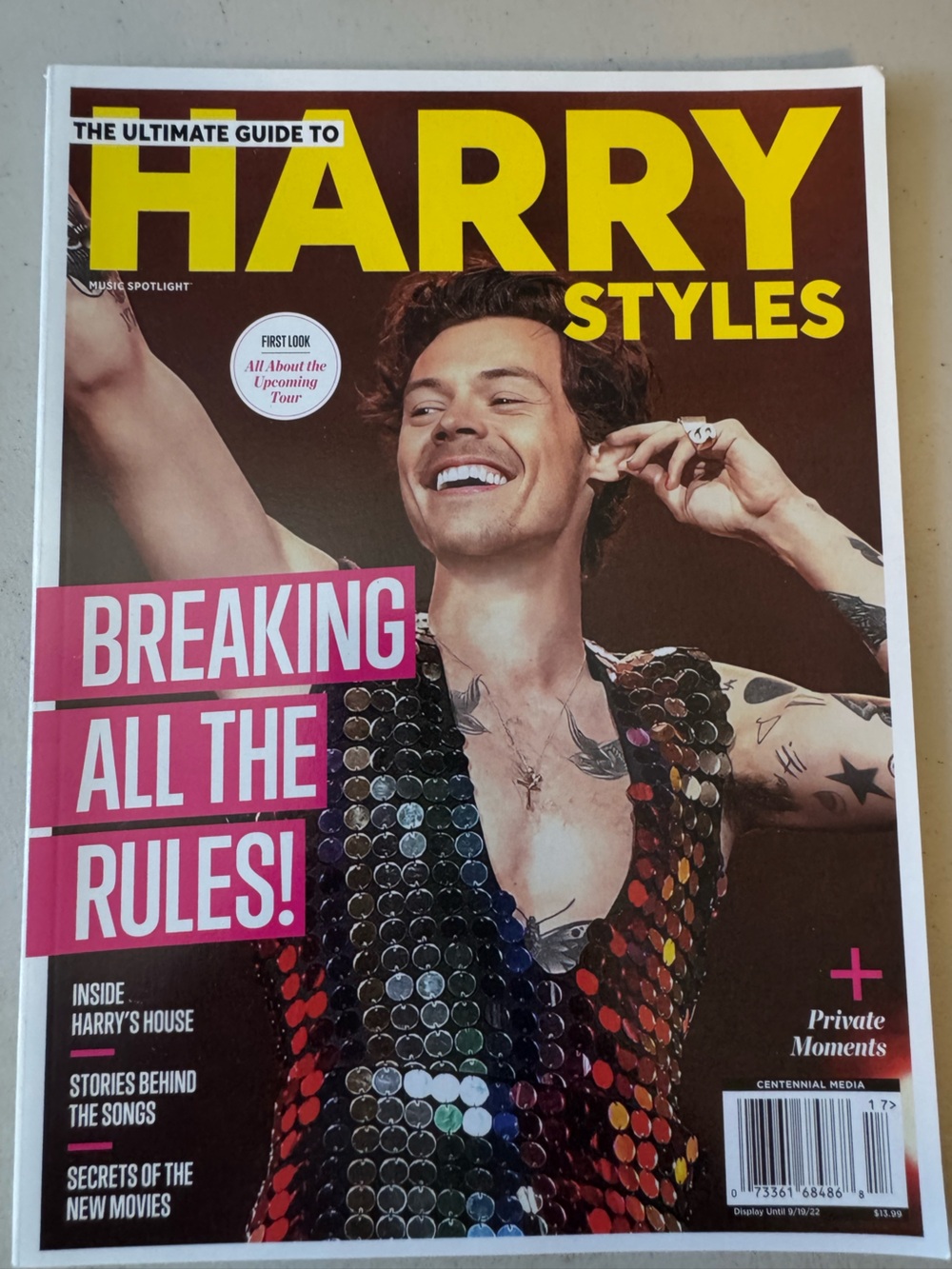 Harry Styles Magazine Cover – Yellow & Brown get yo know Harry Styles! 🍸🫶⭐️⭐️⭐️